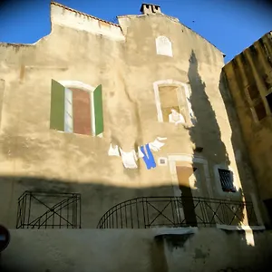https://sympathique-appartement.fr-provencehotel.com